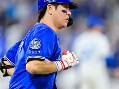 강민호 350홈런 눈앞 KBO 포수 최초 기록 달성 임박 썸네일