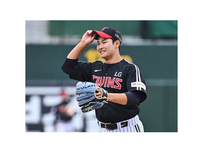 신인 투수 김영우 프로 데뷔전에서 157km 강속구 폭발 썸네일
