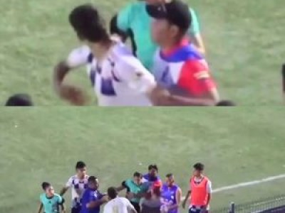 콜롬비아 축구 경기 중 선수가 여성 주심 뺨 때리는 사건 발생 썸네일