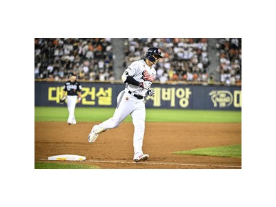 김재환 두산 베어스 이정표 세워 가치 높여 썸네일