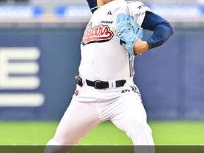 곽빈 시즌 3승 도전 두산 팬들 기대감 높아져 썸네일